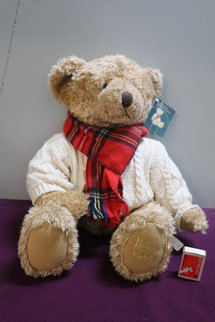 harrods christmas bear 2002