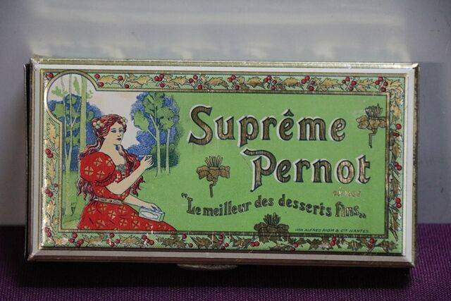 COL. Supreme Pernot Pictorial Tobacco Tin | XXXX Antique Complex