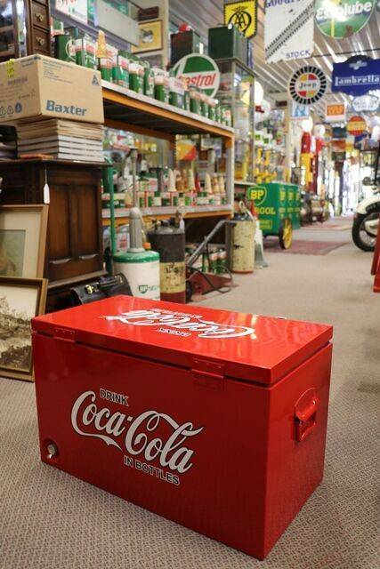 Stunning Vintage Esky in Coca Cola Livery. | XXXX Antique Complex