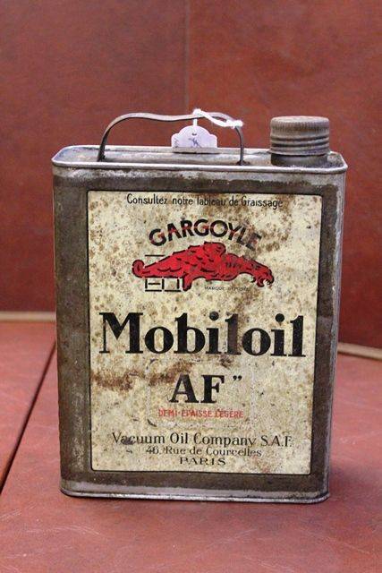 Early Mobiloil Gargoyle 2ltr Tin | XXXX Antique Complex