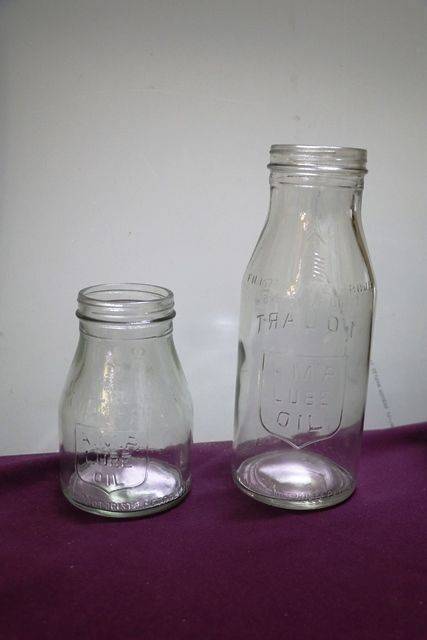 Genuine AMP Quart Oil Bottle. | XXXX Antique Complex