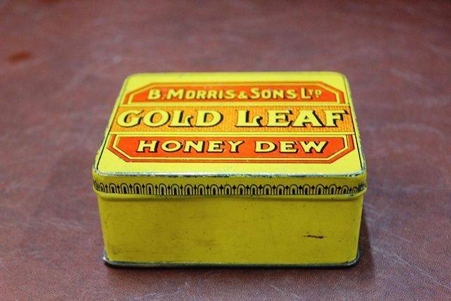 Morris And Sons Gold Leaf Tobacco Tin | XXXX Antique Complex