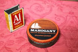 25g Mahogany Ready Rubbed Tobacco Tin.