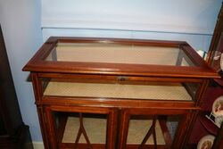 Lovely Quality Inlaid Mahogany 2 Door Bijouterie 