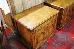 Wonderful Quality Pair of C20th Solid Oak Small Chests 