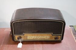 Vintage Bakelite Radio, Not Tested.